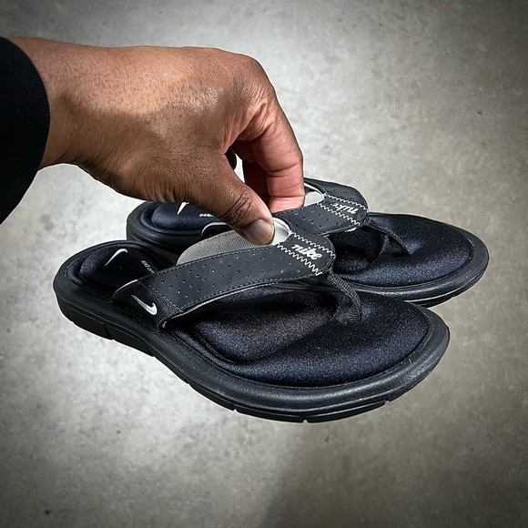 WMNS NIKE COMFORT THONG BLACK WHITE FOOTBEDS FOOT BED FOOTBED COMFY CUSHION - Picture 4 of 4